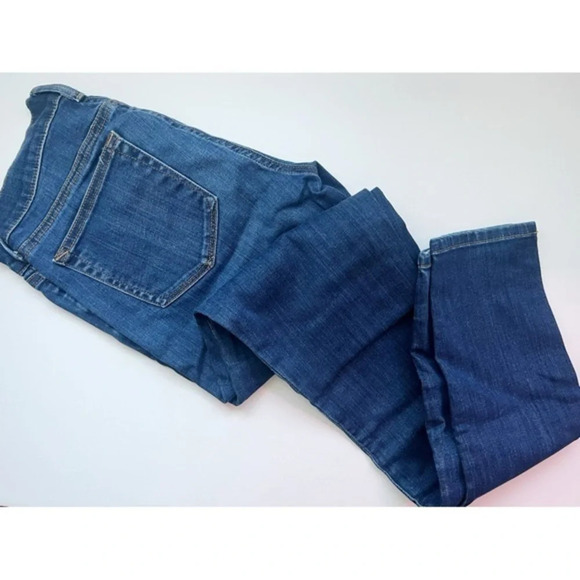 Gap • Medium Darkish Wash Legging Jeans - Picture 1 of 5